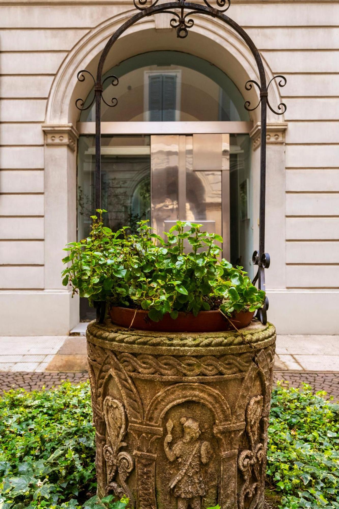 Real Jewel In Milano Cadorna Lägenhet Exteriör bild
