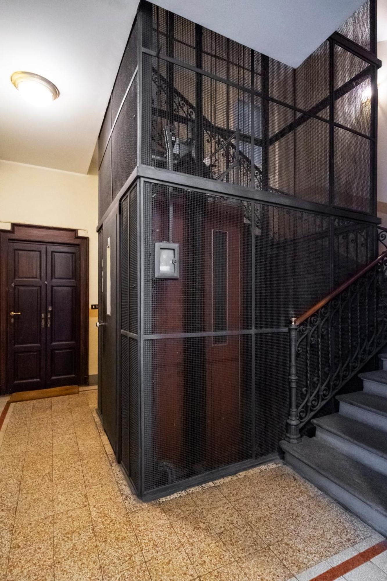 Real Jewel In Milano Cadorna Lägenhet Exteriör bild